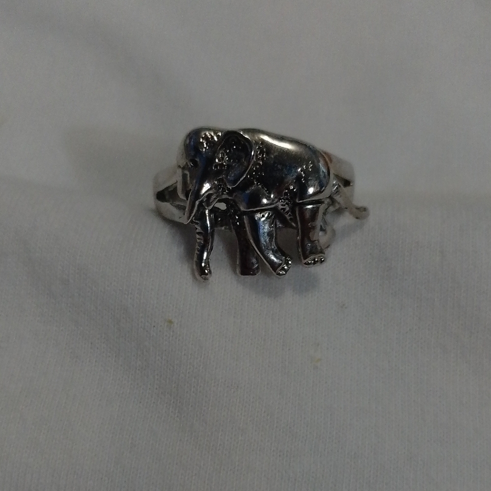 Silver Elephant Ring